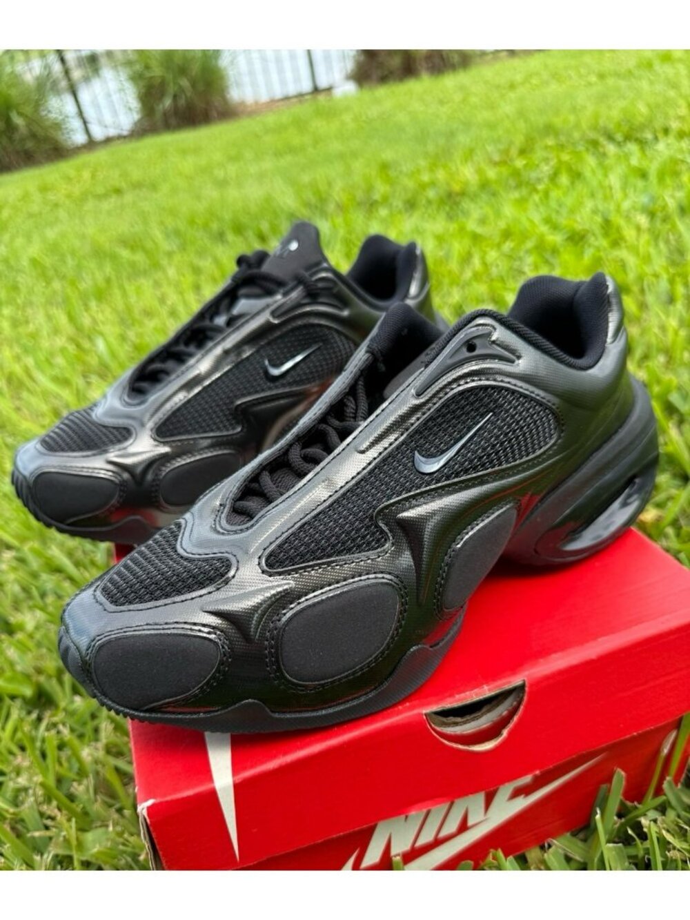 Size 8 women’s nike Air Max Muse Triple Black FV1920-003 running sneakers